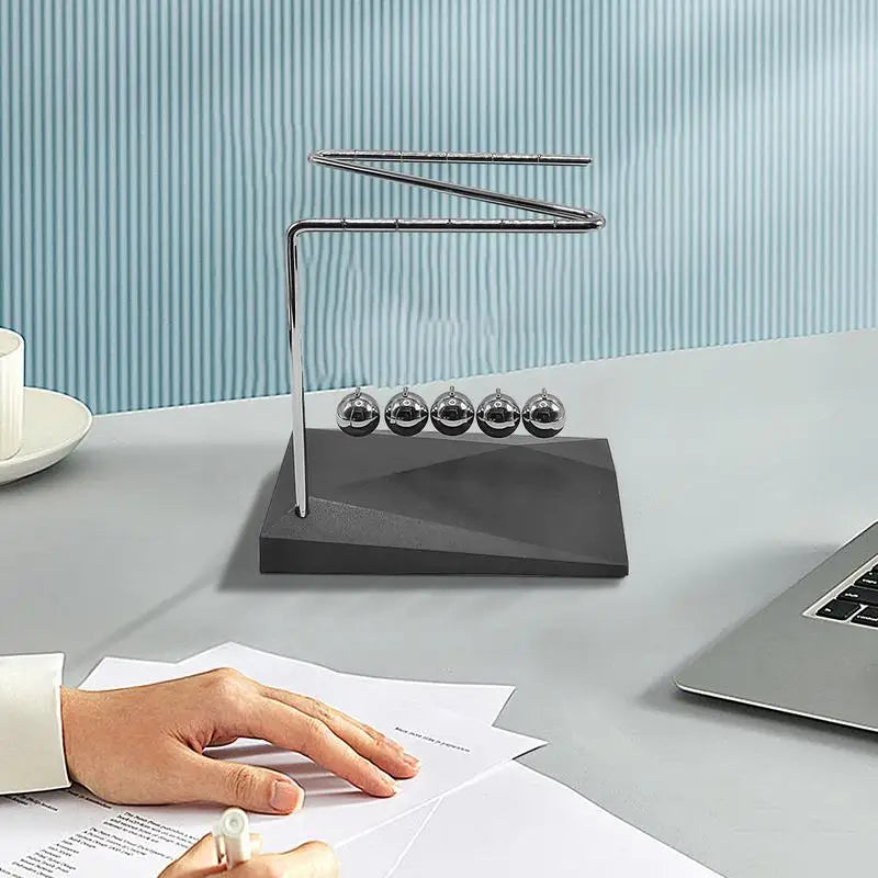 Newton's Cradle Desk Toy